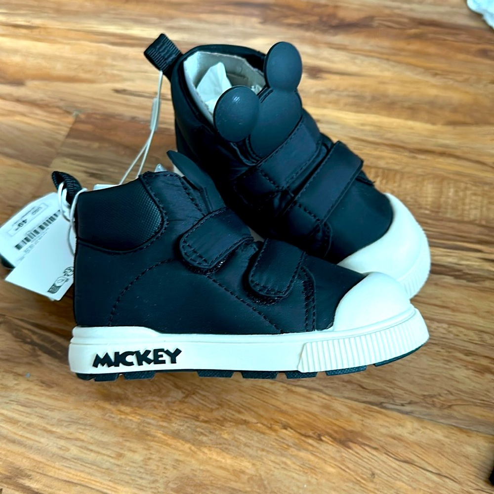 Zara Mickey shoes Disney sneakers
